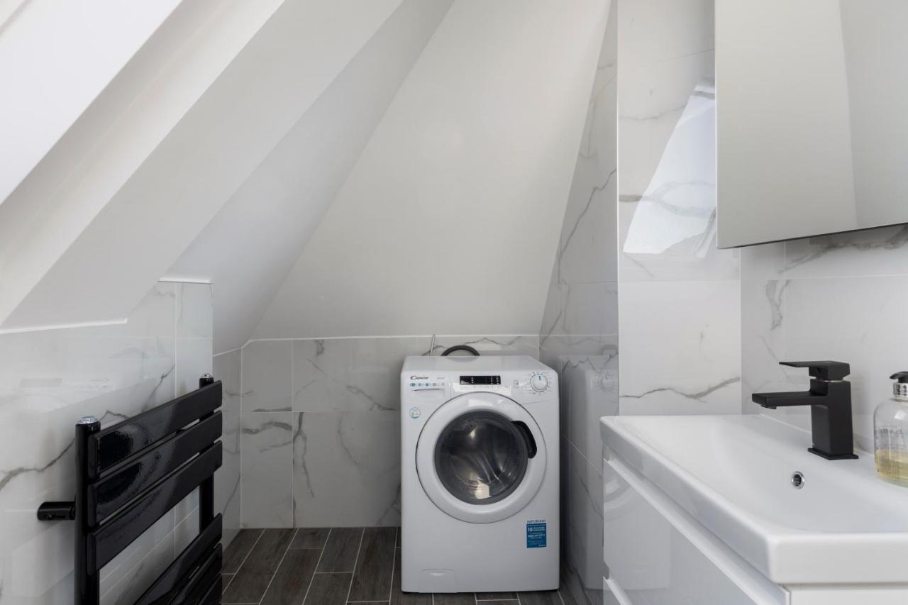Flat 5 - Star London Vivian Lane 2-Bed Residence The Hyde 외부 사진